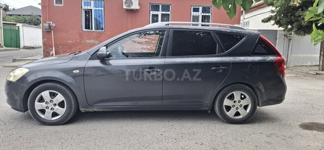Kia  2008, 355,000 km - 1.4 л - Şabran
