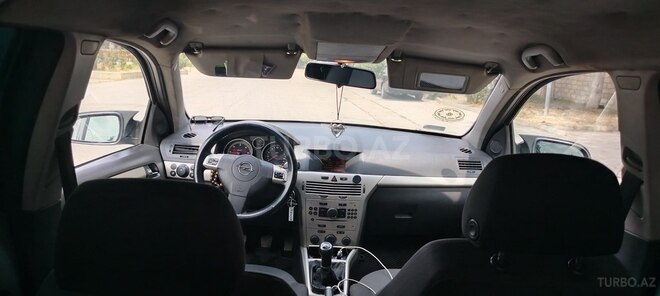 Opel Astra 2009, 400,000 km - 1.3 l - Şabran