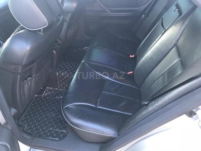 Mercedes E 320 1999, 307,000 km - 3.2 l - Bakı