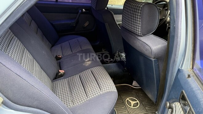 Mercedes 190 1990, 298,000 km - 2.6 l - Sumqayıt