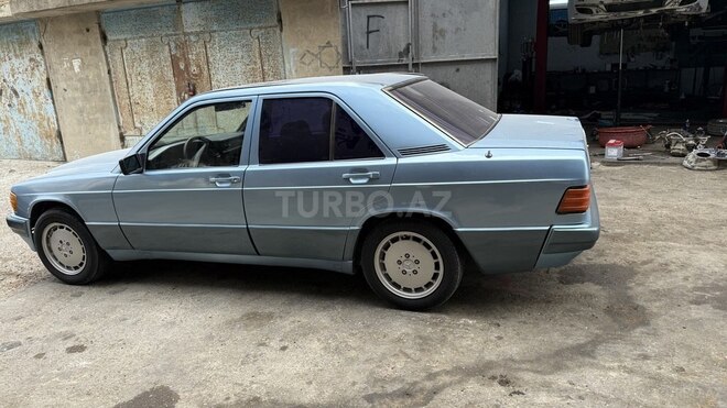 Mercedes 190 1990, 298,000 km - 2.6 l - Sumqayıt