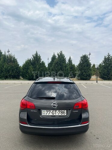 Opel Astra 2015, 128,000 km - 1.4 l - Ağdaş