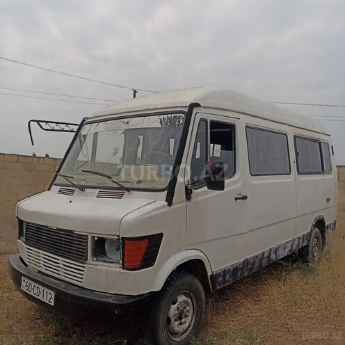 Mercedes Sprinter 208 1993, 300,000 km - 2.3 l - Tovuz