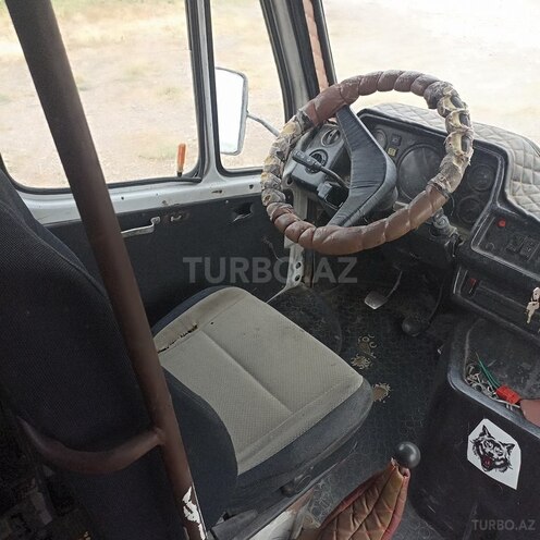 Mercedes Sprinter 208 1993, 300,000 km - 2.3 l - Tovuz