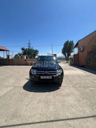 Mitsubishi Pajero 2007, 103,445 km - 3.0 l - Quba
