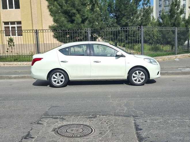 Nissan Sunny 2013, 373,754 km - 1.5 l - Qəbələ