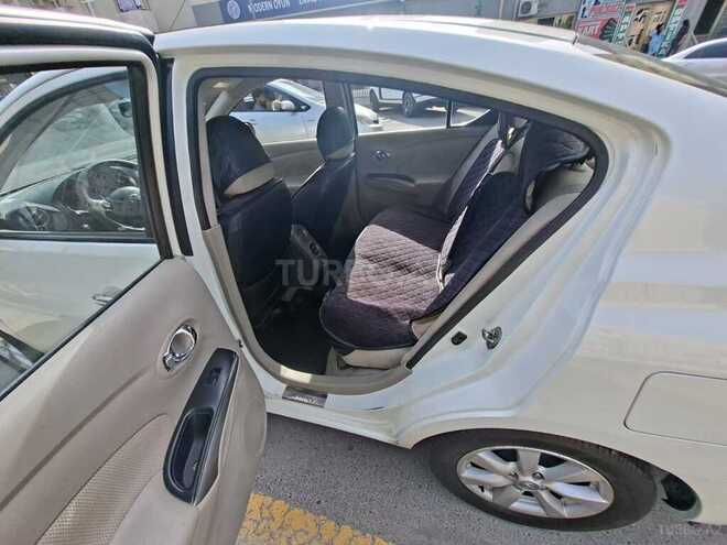 Nissan Sunny 2013, 373,754 km - 1.5 l - Qəbələ