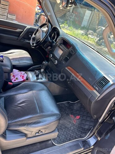 Mitsubishi Pajero 2007, 103,445 km - 3.0 l - Quba