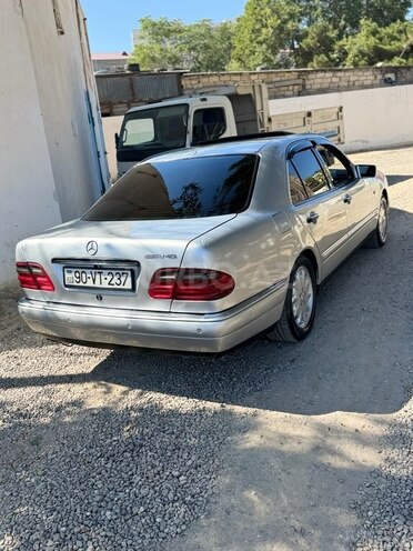 Mercedes E 240 1997, 253,680 km - 2.4 l - Bakı