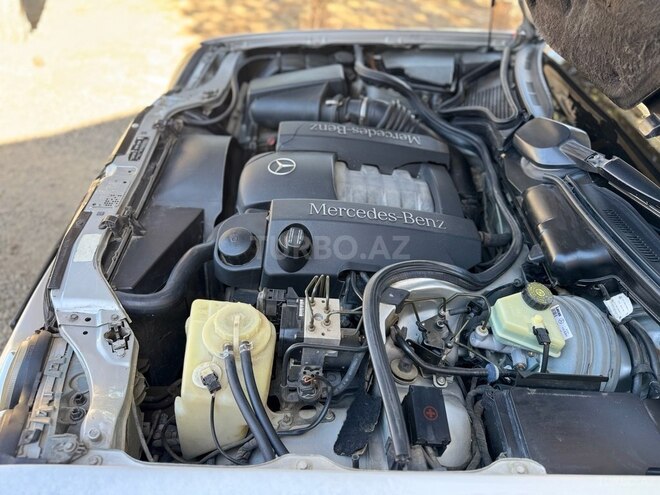 Mercedes E 240 1997, 253,680 km - 2.4 l - Bakı