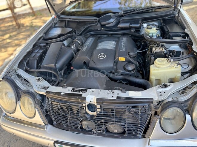 Mercedes E 240 1997, 253,680 km - 2.4 l - Bakı