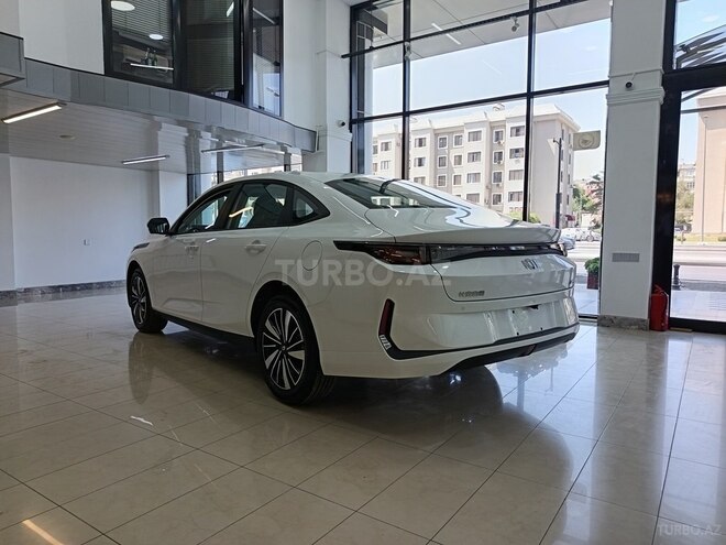 Changan Qiyuan A05 2025, 0 km - 1.5 l - Bakı