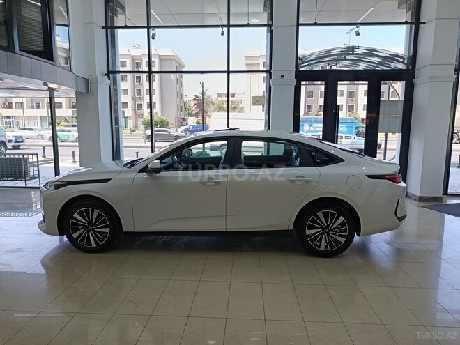 Changan Qiyuan A05 2025, 0 km - 1.5 l - Bakı