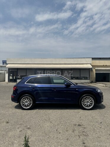 Audi Q5 2017, 120,000 km - 2.0 l - Bakı