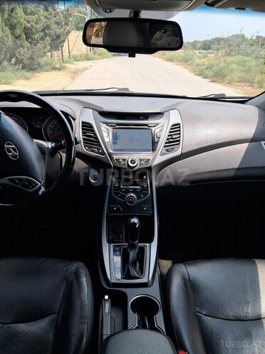 Hyundai Elantra 2015, 190,000 km - 1.8 l - Bakı