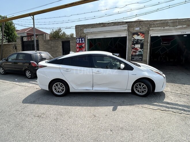 Toyota Prius 2016, 155,000 km - 1.8 l - Bakı