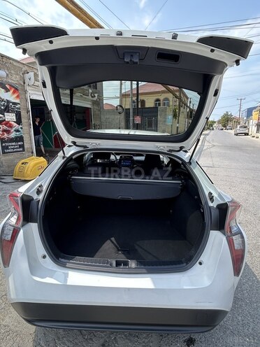 Toyota Prius 2016, 155,000 km - 1.8 l - Bakı