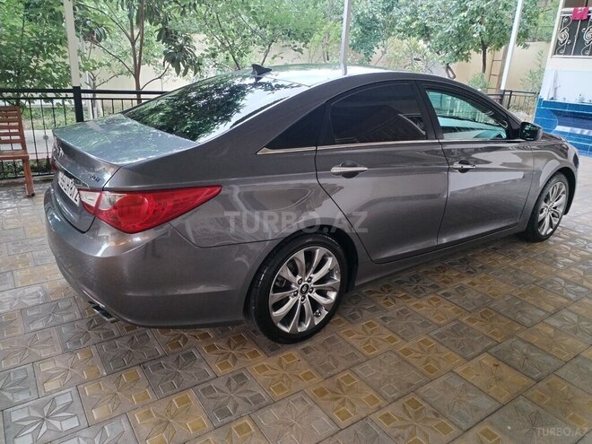 Hyundai Sonata 2011, 170,000 km - 2.0 l - Tovuz