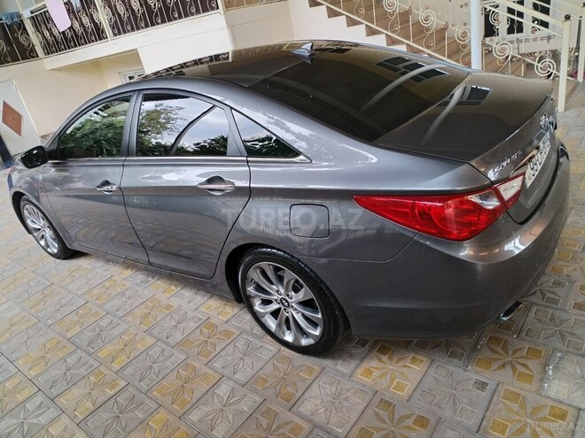 Hyundai Sonata 2011, 170,000 km - 2.0 l - Tovuz