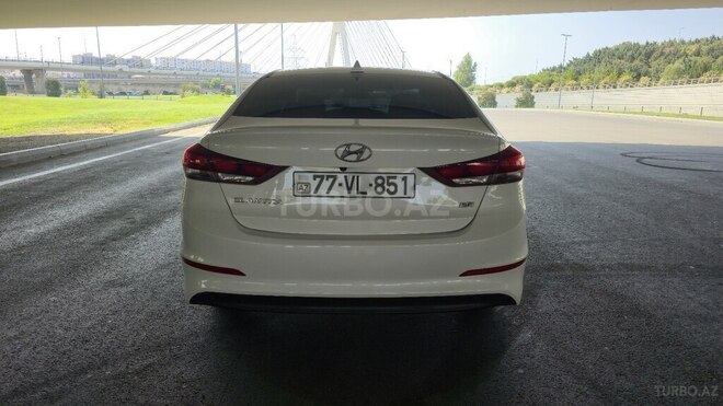 Hyundai Elantra 2018, 62,000 km - 2.0 l - Bakı