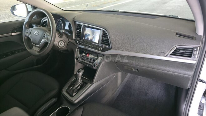 Hyundai Elantra 2018, 62,000 km - 2.0 l - Bakı
