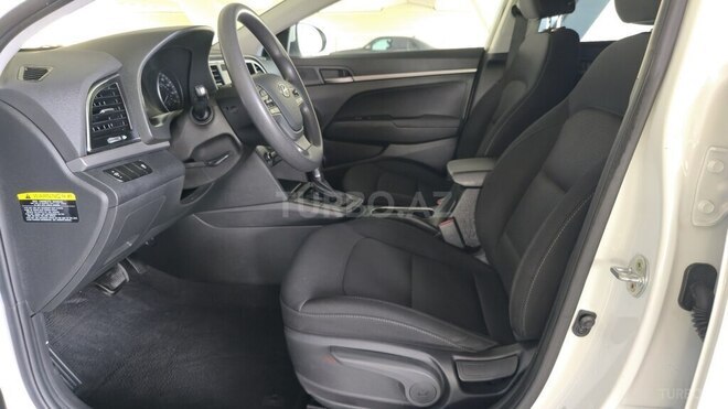 Hyundai Elantra 2018, 62,000 km - 2.0 l - Bakı