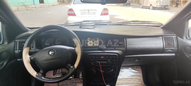 Opel Vectra 1998, 450,000 km - 1.6 l - Mingəçevir