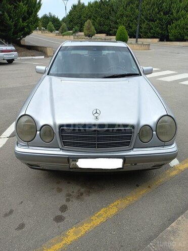 Mercedes E 200 1998, 259,400 km - 2.2 l - Xaçmaz