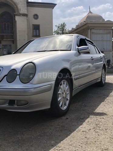 Mercedes E 280 2000, 898,007 km - 2.8 л - Gəncə