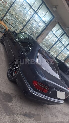 Mercedes E 240 1999, 334,000 km - 2.4 l - Qazax