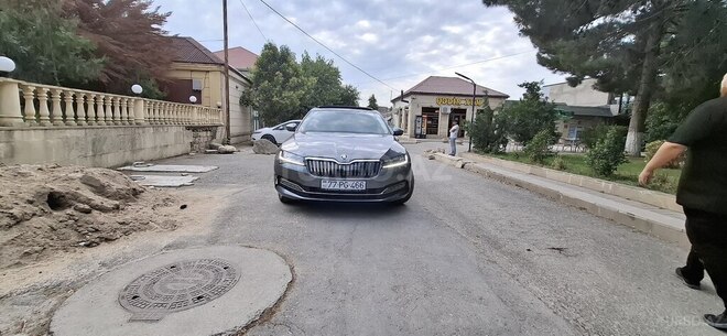 Skoda Superb 2023, 45,000 km - 2.0 l - Sumqayıt
