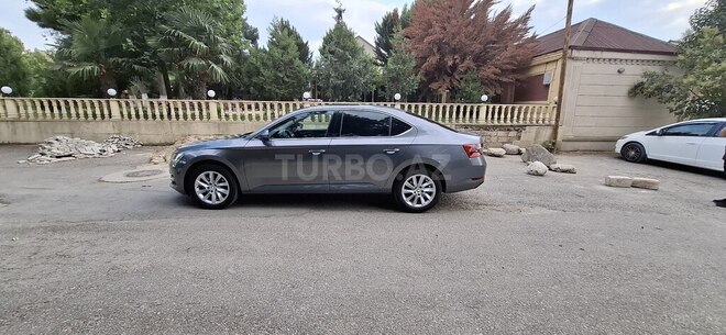 Skoda Superb 2023, 45,000 km - 2.0 l - Sumqayıt
