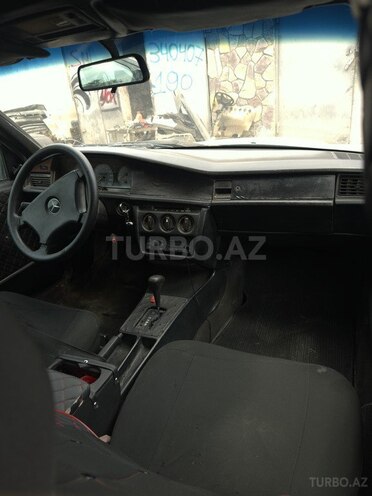 Mercedes 190 1991, 300,000 km - 2.0 л - Bakı