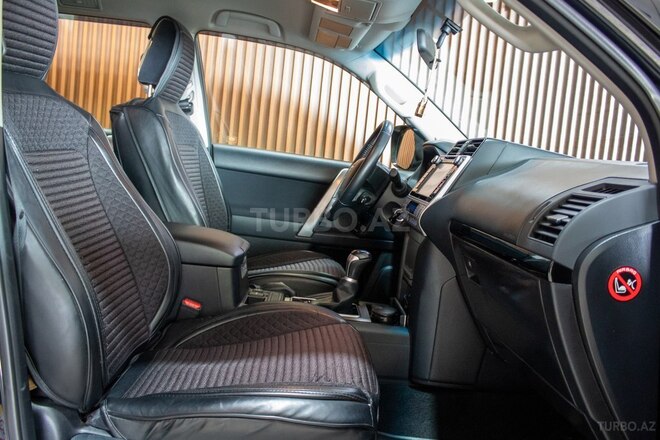 Toyota Land Cruiser Prado 2018, 40,000 km - 2.7 l - Bakı