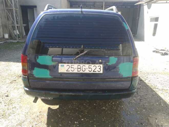 Opel Astra 1999, 300,000 km - 1.6 l - Quba