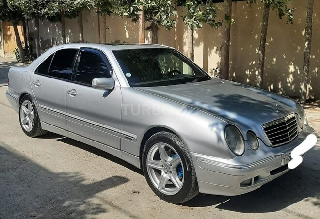 Mercedes E 240 2001, 365,000 km - 2.4 l - Bakı