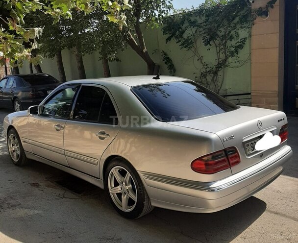 Mercedes E 240 2001, 365,000 km - 2.4 l - Bakı