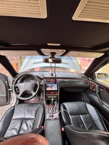Mercedes E 240 2001, 365,000 km - 2.4 l - Bakı