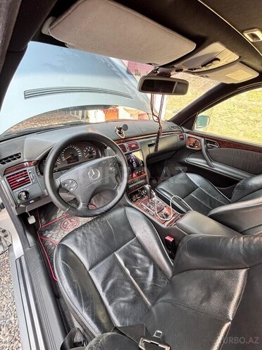 Mercedes E 240 2001, 365,000 km - 2.4 l - Bakı