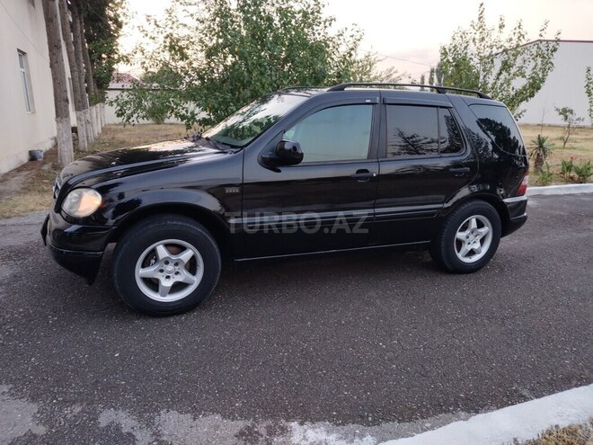 Mercedes ML 320 4MATIC 2000, 359,888 km - 3.2 l - Tovuz