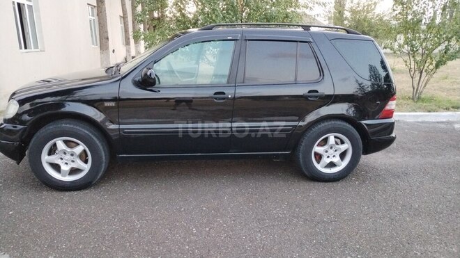 Mercedes ML 320 4MATIC 2000, 359,888 km - 3.2 l - Tovuz