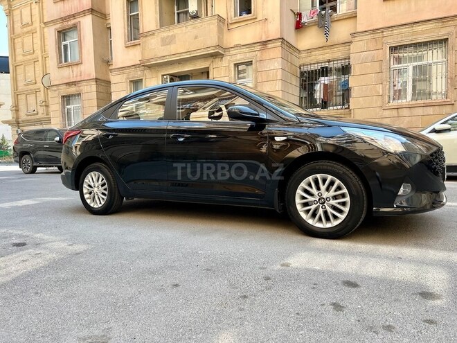 Hyundai Accent 2021, 85,000 km - 1.6 л - Bakı