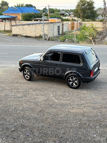 LADA (VAZ) Niva 2019, 126,000 km - 1.7 л - Salyan