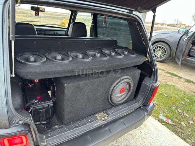 LADA (VAZ) Niva 2019, 126,000 km - 1.7 л - Salyan