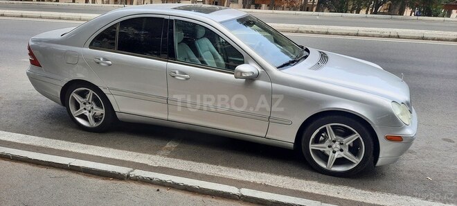 Mercedes C 240 2001, 311,000 km - 2.6 l - Bakı
