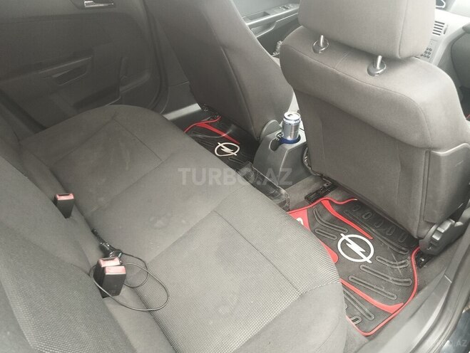 Opel Astra 2009, 224,300 km - 1.4 l - Gəncə