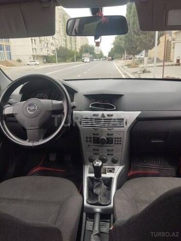 Opel Astra 2009, 224,300 km - 1.4 l - Gəncə