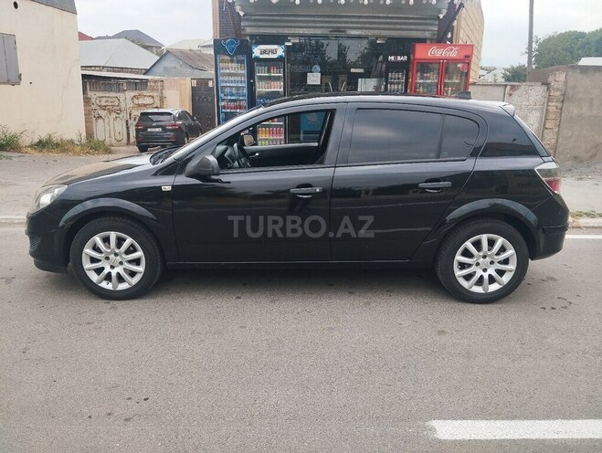 Opel Astra 2009, 224,300 km - 1.4 l - Gəncə