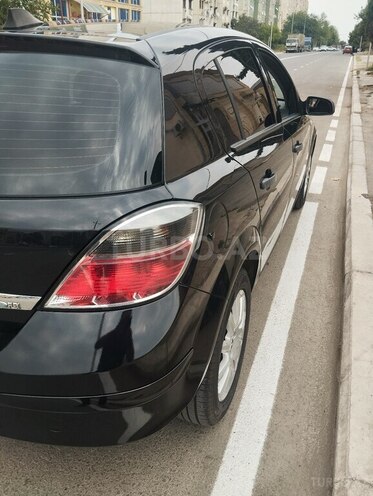 Opel Astra 2009, 224,300 km - 1.4 l - Gəncə