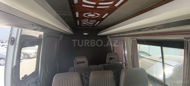 Volkswagen Crafter 2010, 270,000 km - 2.5 l - Xırdalan